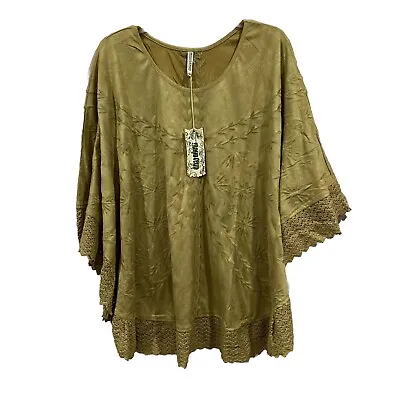 MONORENO WOMEN'S PONCHO  Suede EMBROIDED CROCHET TOP SIZE MEDIUM NWT • $27.95