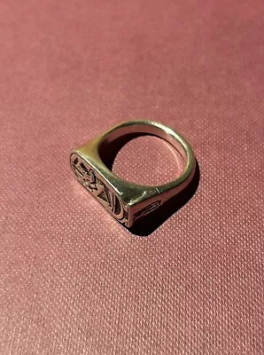 Metropolitan Museum Of Art MMA Reproduction King Tut Silver Ring Kneeling King • $225