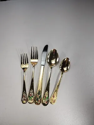 Holly Berry Flatware Gold Tone Spoons Forks Knives 5pc Japan Christmas  • $14.95