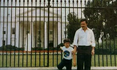 PABLO ESCOBAR WHITE HOUSE GLOSSY POSTER PICTURE PHOTO BANNER Washington Dc 5045 • $44.99