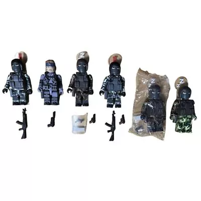 KUBRICK METAL GEAR SOLID 2 Figue Set Of 5 SOLID SNAKE GURLUKOVICH SOLDIER  • $110.97