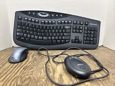 Microsoft Wireless Keyboard 3000 Model 1066 • $28.35