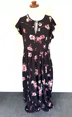 City Chic Black Floral Maxi Dress Size Medium/18/Holiday/Cruise/Party/Wedding • $29.50