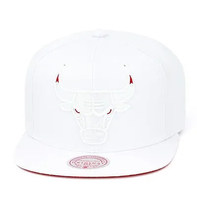 Mitchell & Ness Chicago Bulls Snapback Hat Cap White/Red Eyes • $39