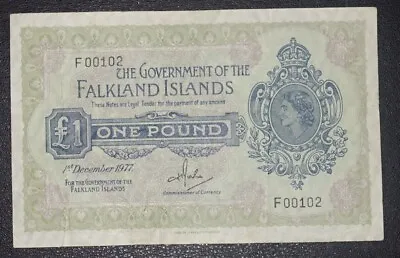 1977 December £1 Falkland Islands -{ F00102 }- P-8c Blue • £59.99