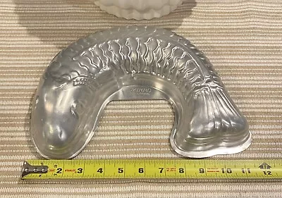 Vintage Aluminum Fish Cake Pan  Mirro 725M • $18