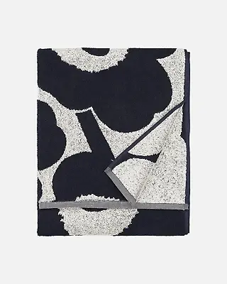 MARIMEKKO - Unikko Cotton Terry Bath Towel Towel Dark Blue Poppy  • $94.43