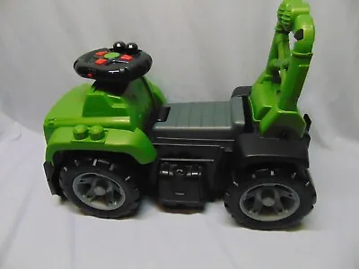 Mega Bloks Green Jeep Ride On Kids Toy 4 Wheels 24  X 11  X 17  Works • $39.99
