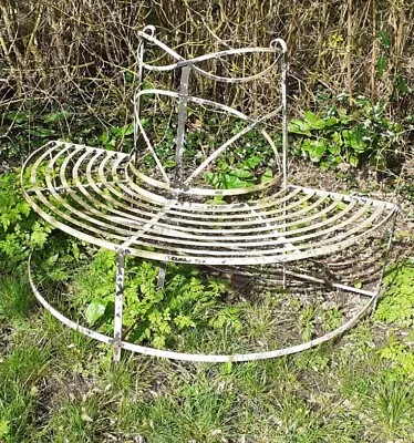 Traditional Metal Garden Half Circle Tree Seat Bench  • £55