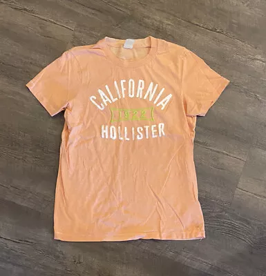 Hollister Men's T-Shirt Medium Orange Embroidered Spell Out Short Sleeve • $9.71