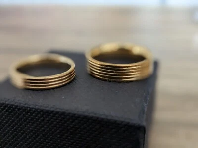 £220 • Buy Pair Of Smart Matching 9 Carat Gold Wedding Rings His Size 'S' Hers Size 'N'