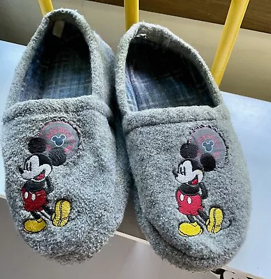 Disney Mickey Mouse Mens House Slippers Size M 7/8 Gray Embroidered • $11.99