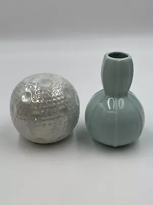 Ceramic Blue & White Decoration Sphere & Vase Desk Deco - Good Used - Lot Of 2 • £6.64