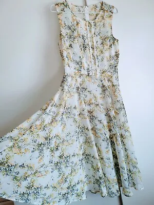 Green White Yellow Floral Motive Calf Lenth Dress. Size12 • £14.99