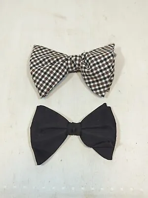 2 Vtg ROYAL RUST RESISTANT Men's Fabric Bow Tie Black Houndstooth • $19.99