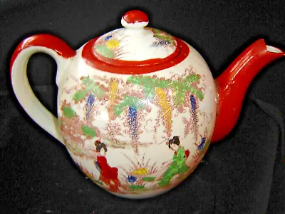 Large Vintage Japanese Porcelain Tea Pot • £19.99