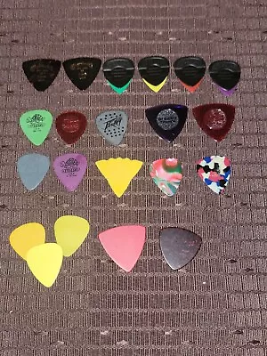  Vintage Guitar Pick Lot Martin & Co Dunlap Dava Peavey Stubby Herdim • $24.99