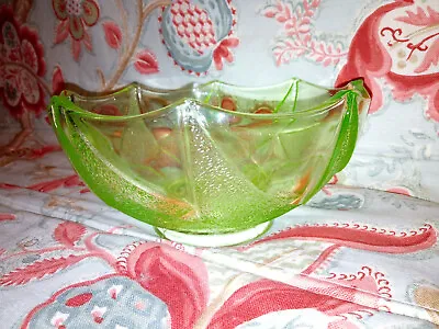Vintage Vaseline Glass Bowl • £15