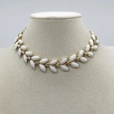 Trifari Vintage Milk Glass Leaf Collar Necklace 14 + Gold Tone Women Necklace • $41.99
