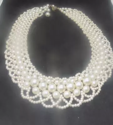 Gorgeous Faux Pearl Bib Necklace - Scalloped Edge 18  (359) • $12