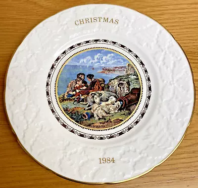 *** Vintage Coalport Christmas Plate - 1984 - PEACE - 9  Diameter *** • £4.99