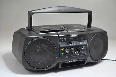 Vintage Sony Cd Radio Cassette-recorder Cfd-v30 Portable Radio Boombox Mega Bass • $23.50