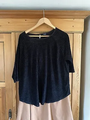 Marks And Spencer Black Top Velour Type Check Pattern Size 16 • £7