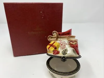 VILLEROY & BOCH  #1748 Hinged Christmas  Trinket Box Sleigh & Presents • $14.99