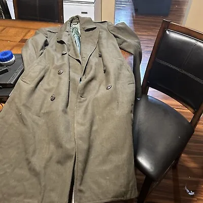Vintage WW2 US Army Military Coat Melton Wool Overcoat Trench Coat Size Large 36 • $49.99