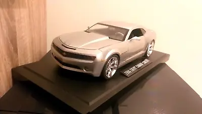 Perfect Gift Chevy Camaro Concept DIECAST MODEL SCAL 1:18 • £54.25