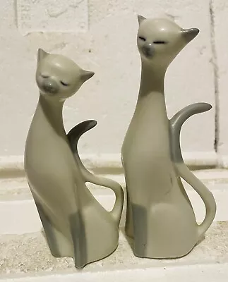 Special Gifts Crowning Touch SIAMESE CATS PAIR Statue Figurine VINTAGE JAPAN EUC • $50