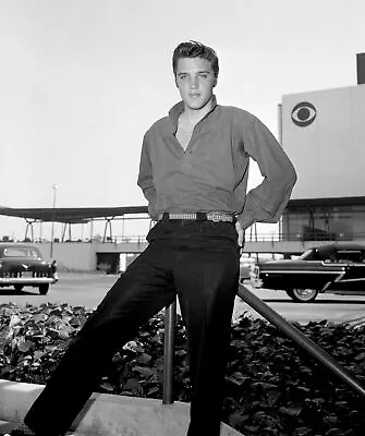 1388 Elvis Presley Black And White 8x10 Picture Celebrity Print • $4