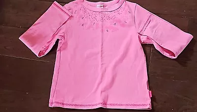 Girls  Beatiful Soft Cotton  Sweatshirt  In A Striking  Pink Colour Age 8  • £1.99