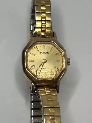 Working Vintage 1980's Ladies Gold Pulsar Quartz Watch GO • $22