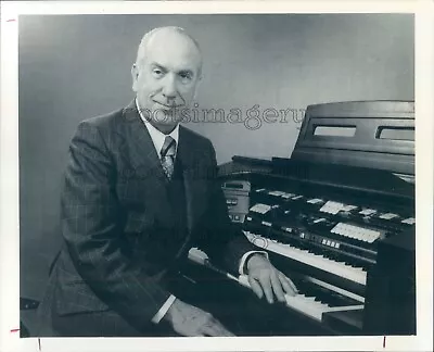 Press Photo Organ Player Frank Renaut Of Kansas • $15