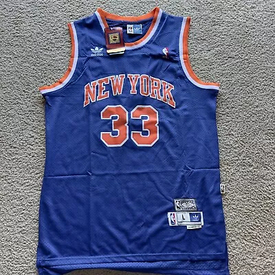New York Knicks Throwback Jersey - Patrick Ewing - #33 Men’s Large • $49.99