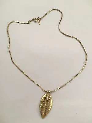 Crown Trifari Necklace Leaf Gold Nature Original Pendant Vintage Beautiful! • $45