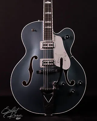 Gretsch G6136T-140 PRO 140TH FALCON Two-Tone Stone Platinum/Pure Platinum • $3999.99