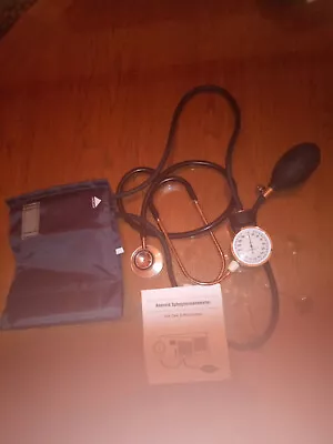 Stethoscope And ANEROID Sphygmomanometer Blood Pressure Cuff Hand Adult • $27.99