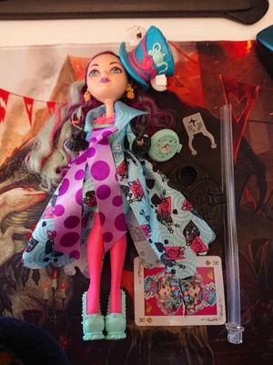 £35 • Buy Ever After High Way To Wonderland Madeline Hatter Complete!