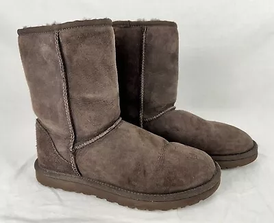 UGG Classic Short  5825 Boots Women's Sz 8 Chocolate Brown Snow Boot Suede • $35