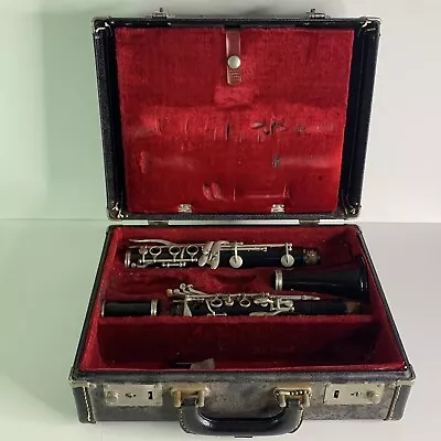 Selmer Bundy Bb Clarinet With Case • $45