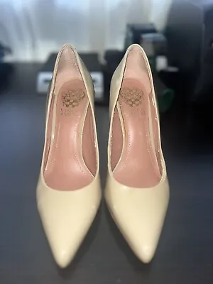 VINCE CAMUTO Women's Size 6 Leather Closed Point Toe Stiletto Heel Tan 6B/36 • $12.88