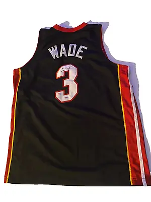 Dwyane Wade Miami Heat Signed Jersey / PSA COA • $379.95