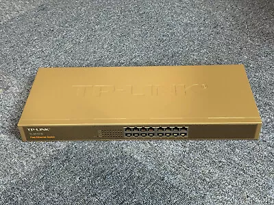 TP-LINK 16 Port 10/100Mbps Switch TL-SF1016 Rack Mountable  • £15.99