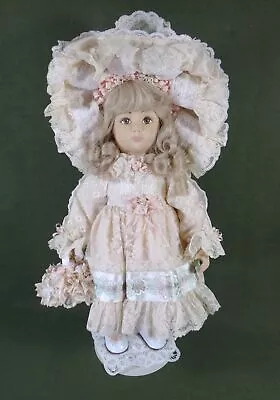 VLASTA DOLL Artist PAT THOMPSON Dressed In Elegant Antique Lace 22  REBECCA • $45