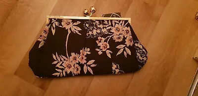 OASIS V & A Clutch Bag Black • £10