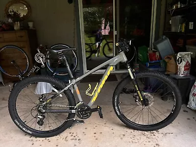 Mountain Bike Kona Lanai - Disc Brakes 3X8 Shimano Altus Suntour XC 100mm • $385