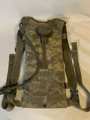 MOLLE II Carrier Hydration System Hydromax W/ Bladder Digital Camo Camelbak • $16.14