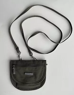 Baggallini Crossbody Hip Waist Convertible Bag Olive Green Small Nylon Travel • $19.95